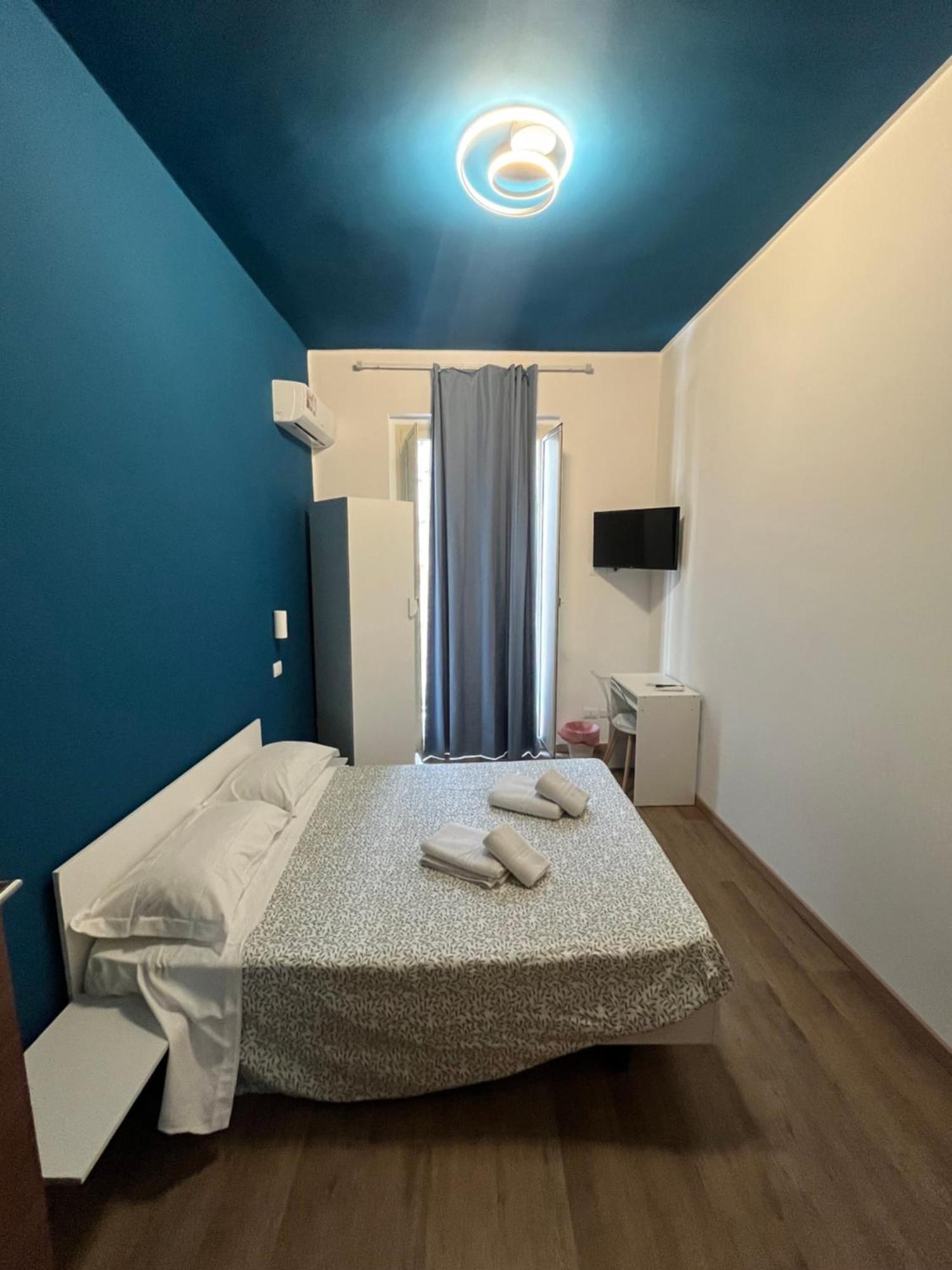 B&B Onda Marina Villa Bellini Catania Centro Buitenkant foto
